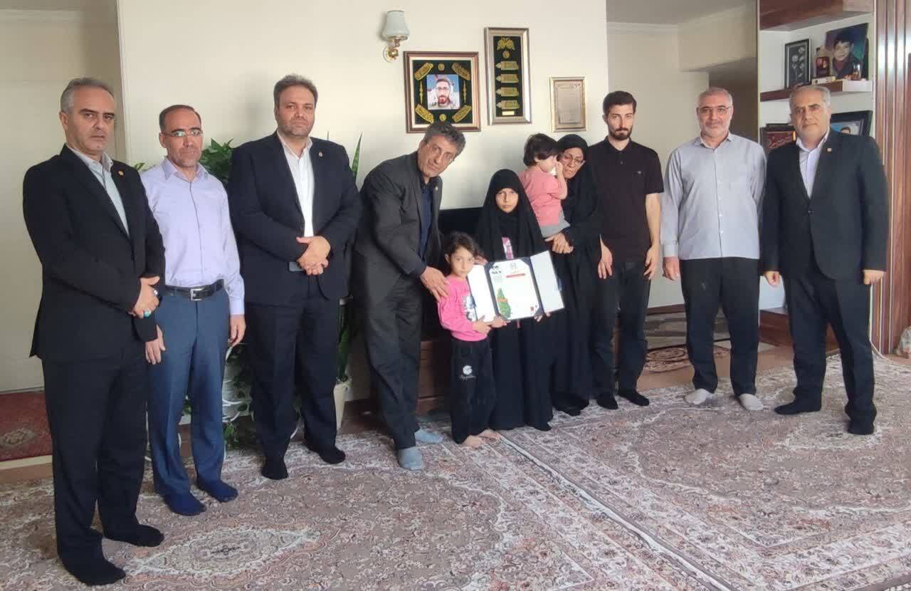 گرامیداشت سالروز بازگشت آزادگان در شعب بانک سپه آذربایجان شرقی 