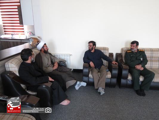دیدار با روحانی آزاده رضا میرزایی در کنگان دیدار با روحانی آزاده رضا میرزایی در کنگان