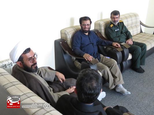 دیدار با روحانی آزاده رضا میرزایی در کنگان دیدار با روحانی آزاده رضا میرزایی در کنگان