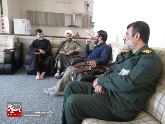 دیدار با روحانی آزاده رضا میرزایی در کنگان دیدار با روحانی آزاده رضا میرزایی در کنگان