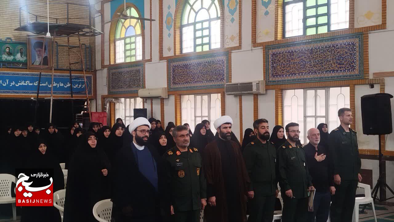 قرآن، راه نجات از فتنهها و پرچمدار تربیت نسل نوین اسلامی است قرآن، راه نجات از فتنهها و پرچمدار تربیت نسل نوین اسلامی است