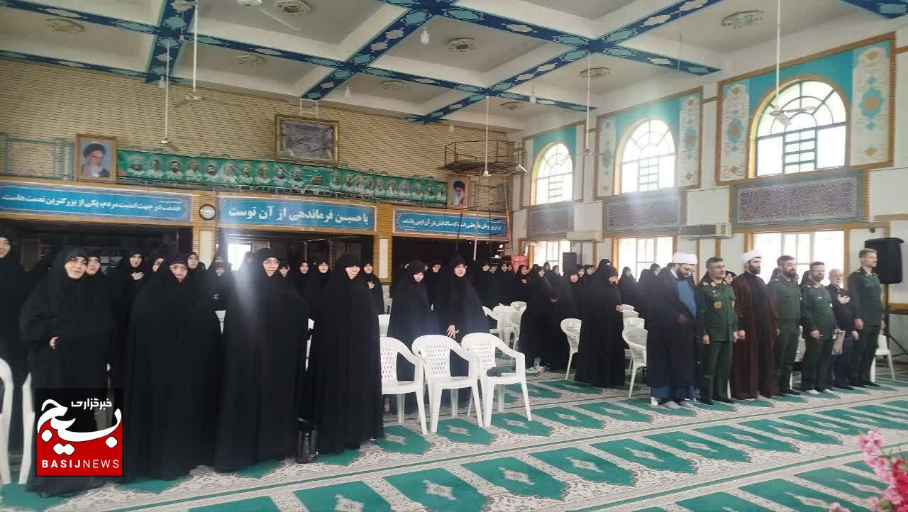 قرآن، راه نجات از فتنهها و پرچمدار تربیت نسل نوین اسلامی است قرآن، راه نجات از فتنهها و پرچمدار تربیت نسل نوین اسلامی است