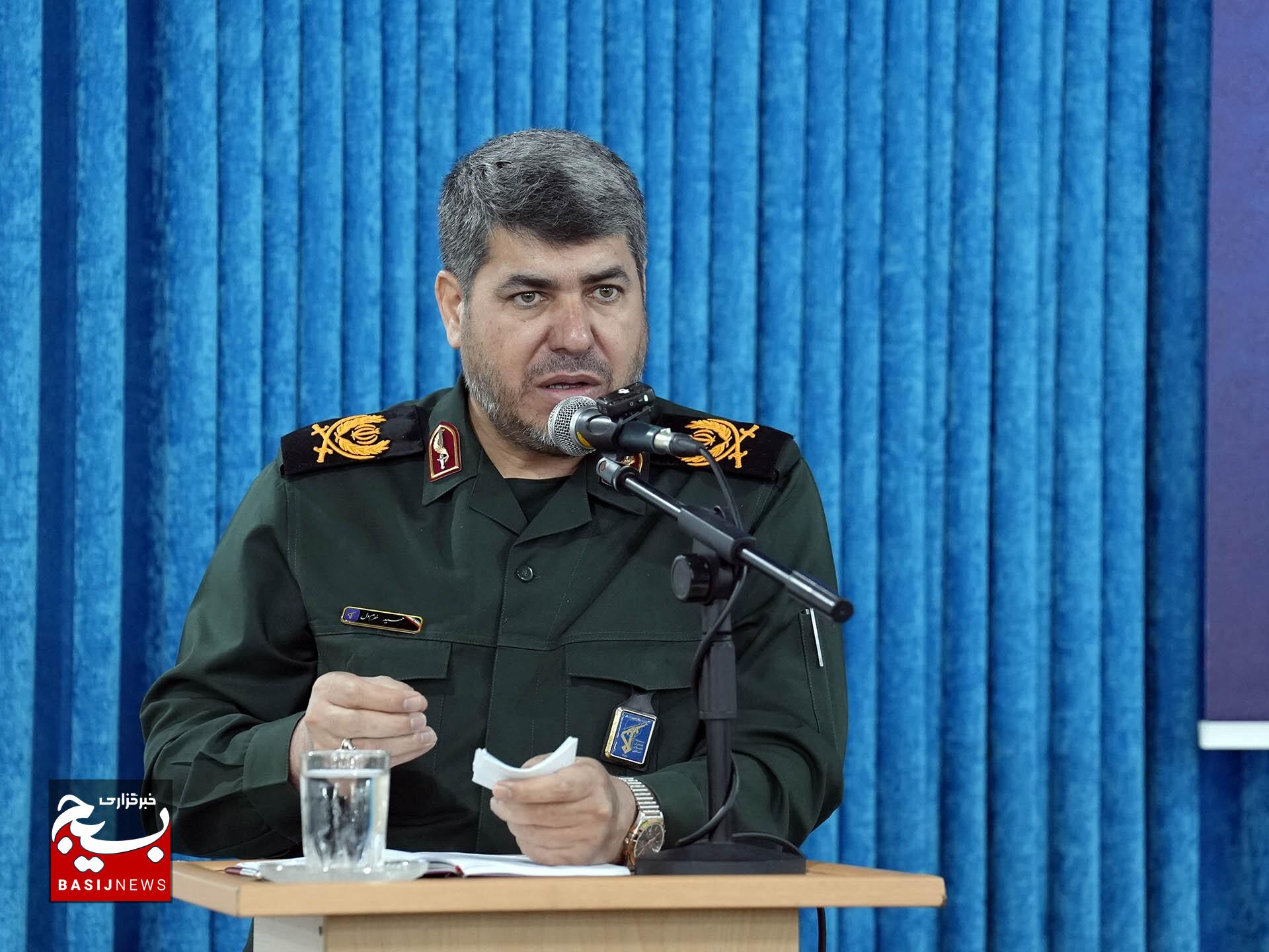 سربازان حافظان واقعی امنیت کشور هستند