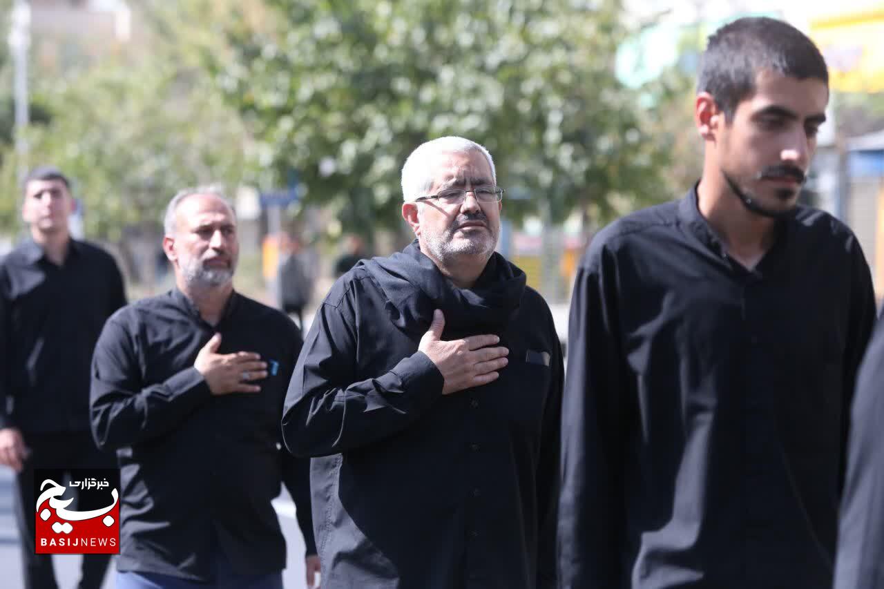 مراسم عزاداری و سینه‌رنی نیروهای مسلح به مناسبت ۲۸ صفر با حضور کارکنان و نیروهای سازمان بسیج مستضعفین
