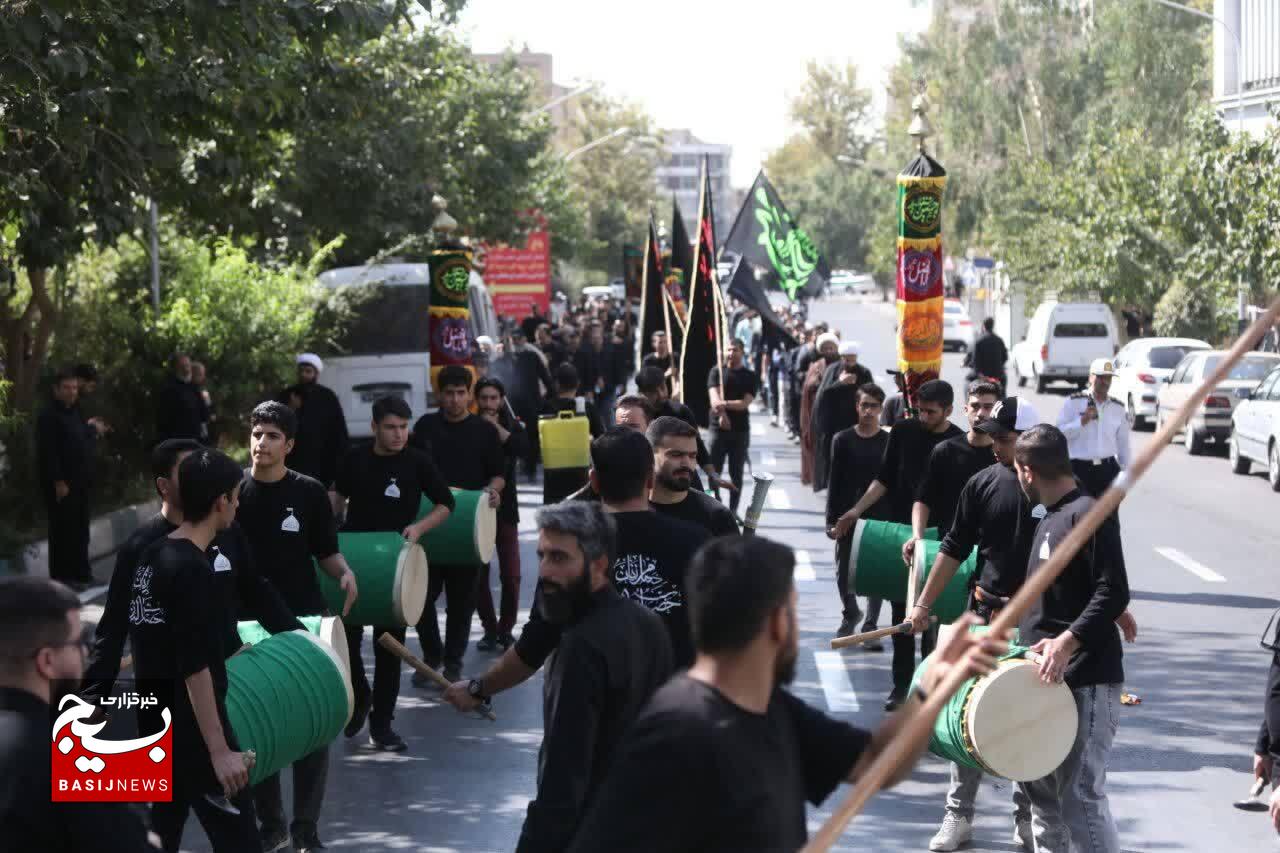 مراسم عزاداری و سینه‌رنی نیروهای مسلح به مناسبت ۲۸ صفر با حضور کارکنان و نیروهای سازمان بسیج مستضعفین