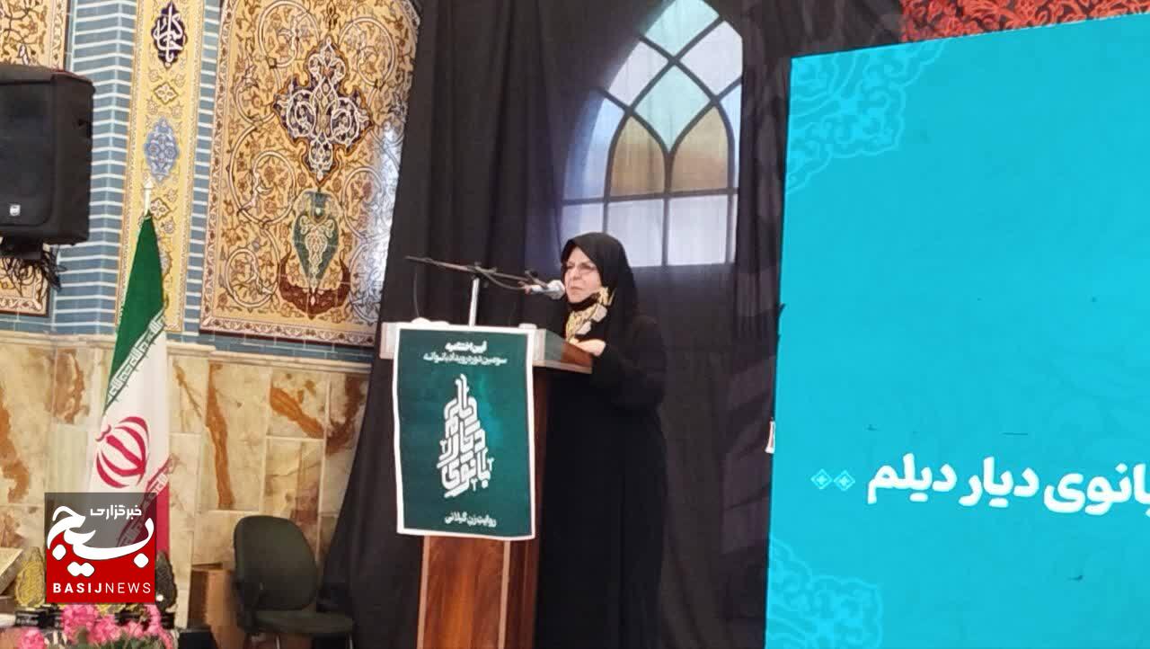 تبیین الگوی زن مسلمان ایرانی در جامعه ضرورت دارد 