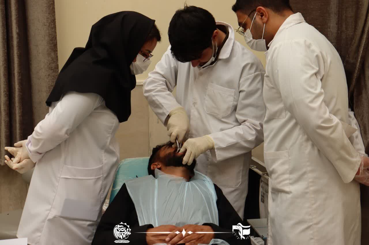 دستان پر مهر و محبت جهادگران کاشانی بر سر مردم لوداب