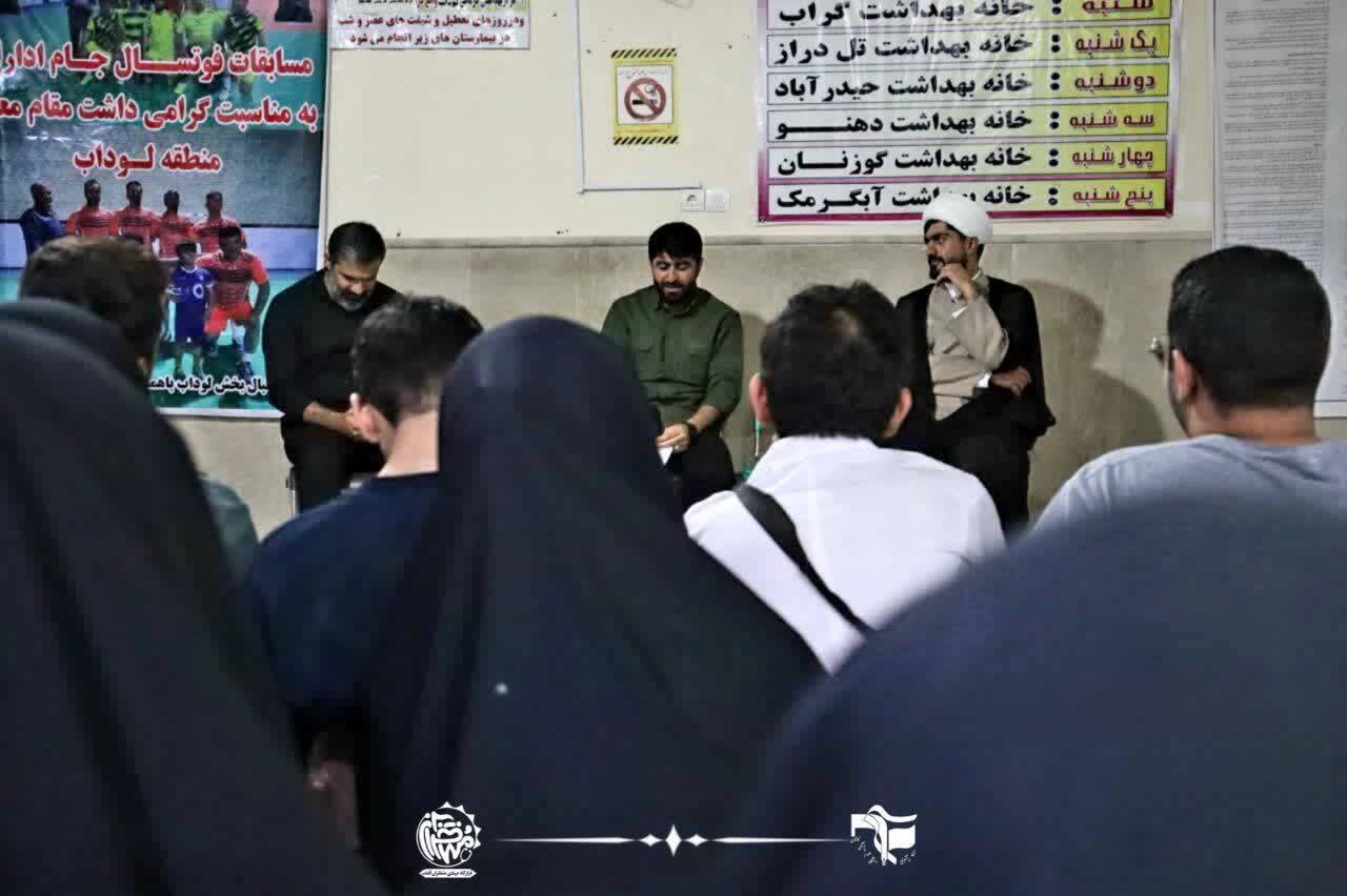 دستان پر مهر و محبت جهادگران کاشانی بر سر مردم لوداب