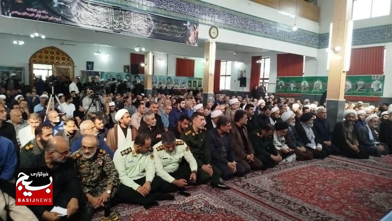 شهدا و علما، شناسنامه هویتی شهرها و مایه عزت نظام اسلامی هستند شهدا و علما، شناسنامه هویتی شهرها و مایه عزت نظام اسلامی هستند