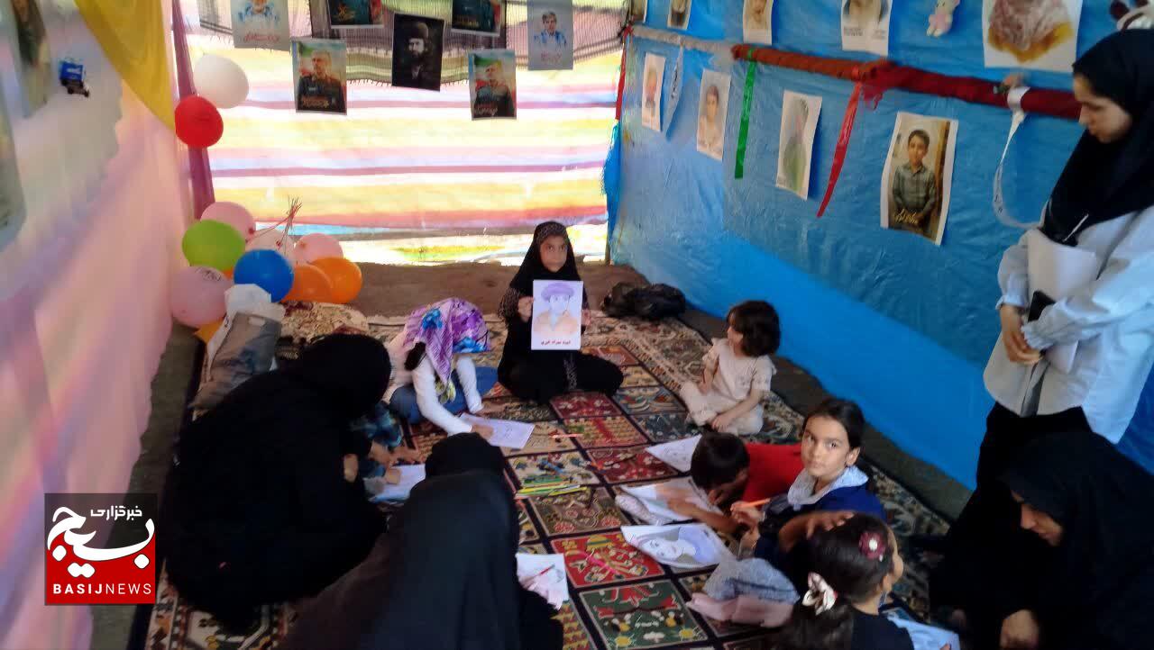 روایتی از تأثیر شهدا بر نسل نوجوان در حاشیه دومین کنگره ۸۰۰۰ شهید دفاع مقدس استان گیلان روایتی از تأثیر شهدا بر نسل نوجوان در حاشیه دومین کنگره ۸۰۰۰ شهید دفاع مقدس استان گیلان