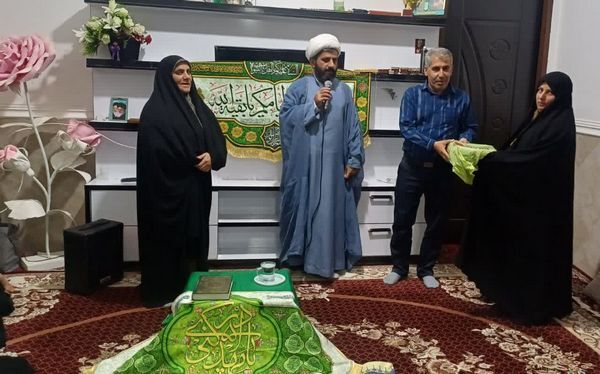 تجلیل و تقدیر از فعالان قرآنی و مذهبی در روستای چاه تلخ شمالی تجلیل و تقدیر از فعالان قرآنی و مذهبی در روستای چاه تلخ شمالی