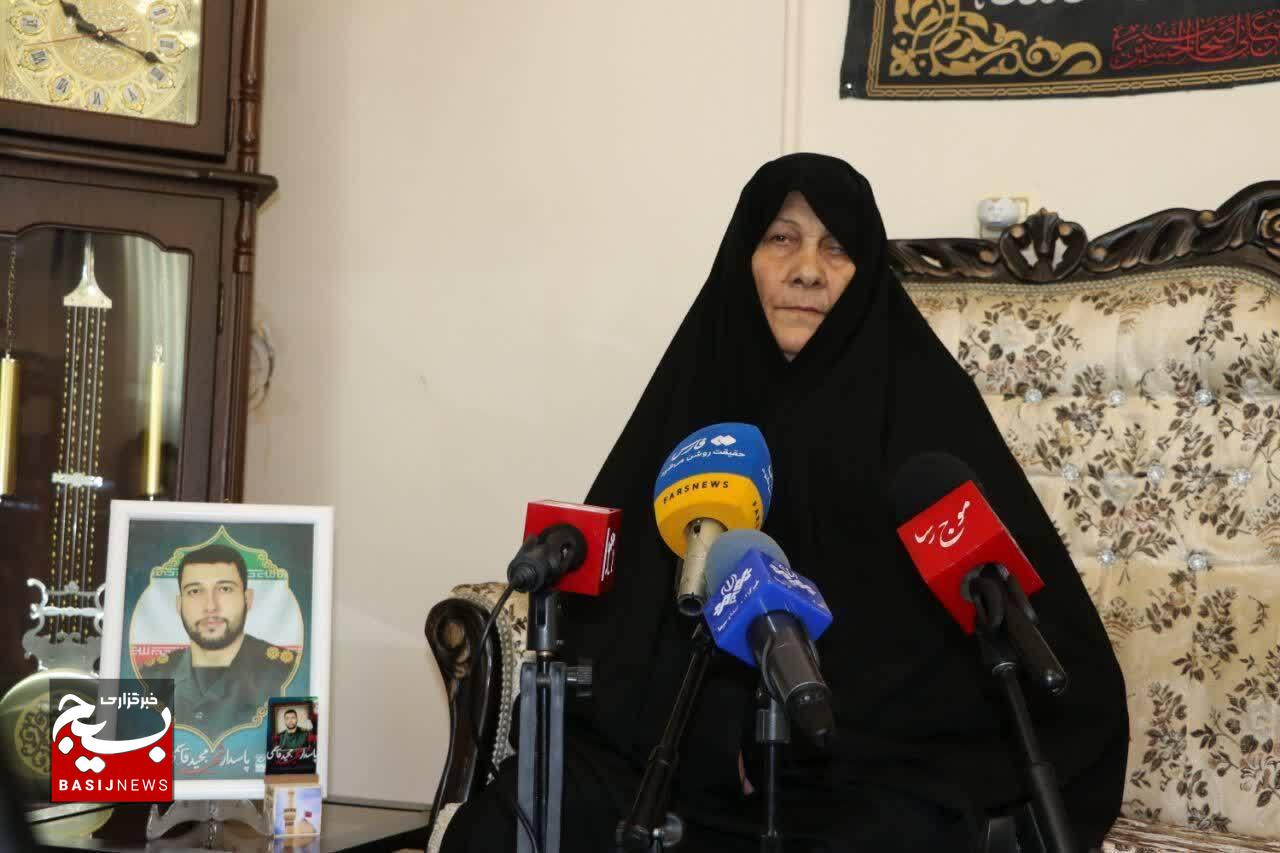 از خادم الرضا تا خادم الزینب: مجید قاسمی، شهیدی که وصالش با شهادت رقم خورد از خادم الرضا تا خادم الزینب: مجید قاسمی، شهیدی که وصالش با شهادت رقم خورد