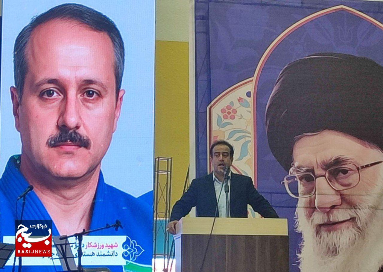 اقتدار ایران اسلامی، ثمره خون شهدا و روحیه ایثارگری است اقتدار ایران اسلامی، ثمره خون شهدا و روحیه ایثارگری است
