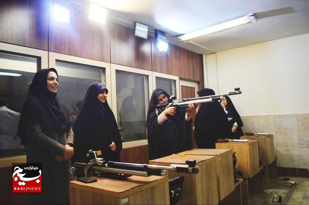 “بانوان تیرانداز در هفته دولت، خوش درخشیدند: رقابتی پرشور در شرکت نفت مناطق مرکزی” “بانوان تیرانداز در هفته دولت، خوش درخشیدند: رقابتی پرشور در شرکت نفت مناطق مرکزی”