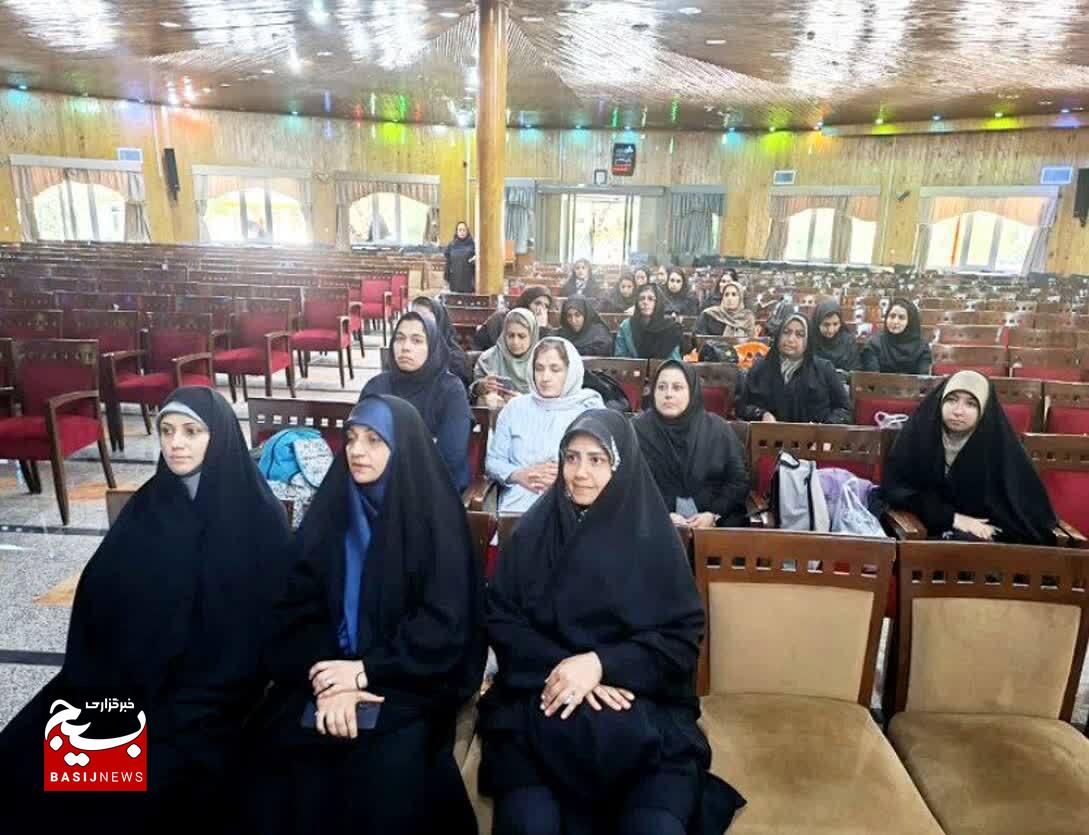 “از نشاط ورزشی تا دانش هوش مصنوعی: پایگاه بسیج کوثر مدیریت اکتشاف پیشرو در ارتقاء فرهنگی و علمی خواهران” “از نشاط ورزشی تا دانش هوش مصنوعی: پایگاه بسیج کوثر مدیریت اکتشاف پیشرو در ارتقاء فرهنگی و علمی خواهران”
