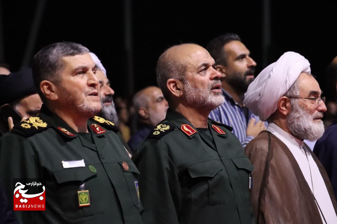 اجلاسیه پایانی دومین کنگره ۸هزا شهید استان گیلان اجلاسیه پایانی دومین کنگره ۸هزا شهید استان گیلان