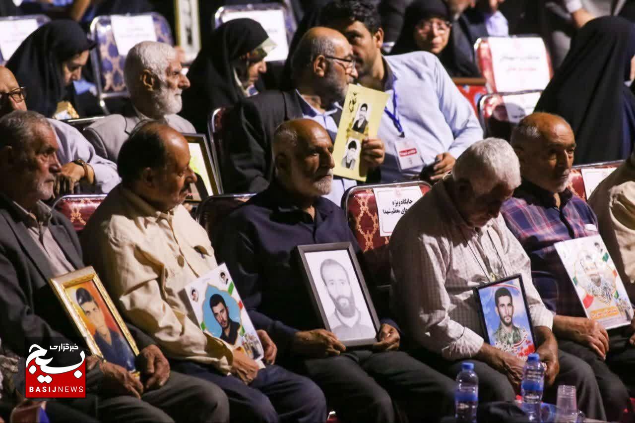 حماسه گیلان؛ برگ زرینی در کتاب ایثار ایران با برگزاری دومین کنگره ۸۰۰۰ شهید والامقام استان 