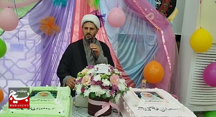 تولد با طعم دلتنگی اما امید و اقتدار در جوار مزار شهدای اقتدا تولد با طعم دلتنگی اما امید و اقتدار در جوار مزار شهدای اقتدا