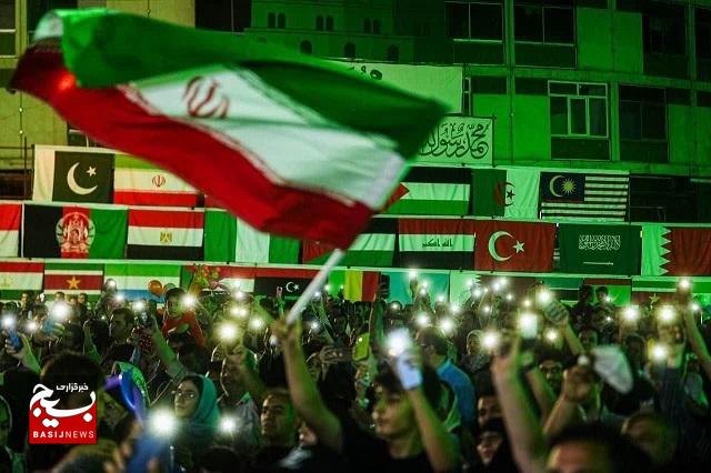 پایتخت میربان جشن بزرگ «پیامبر مهربانی» در سالروز میلاد حضرت محمد رسولالله(ص) پایتخت میربان جشن بزرگ «پیامبر مهربانی» در سالروز میلاد حضرت محمد رسولالله(ص)