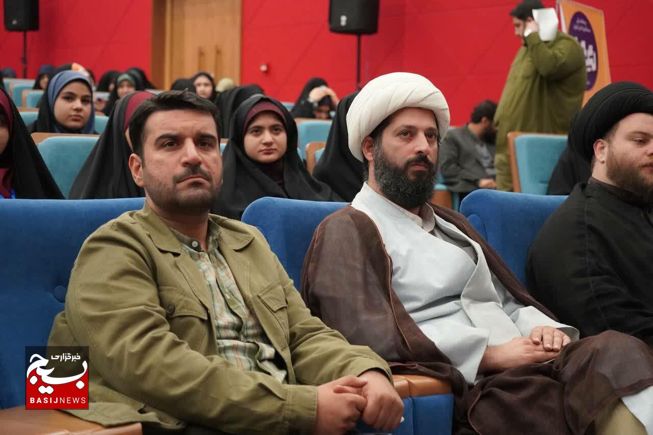 ۳۸۰هزار نفر دانش آموز در لیگ جهاد تبیین استانی در سطح کشور در حال رقابت هستند