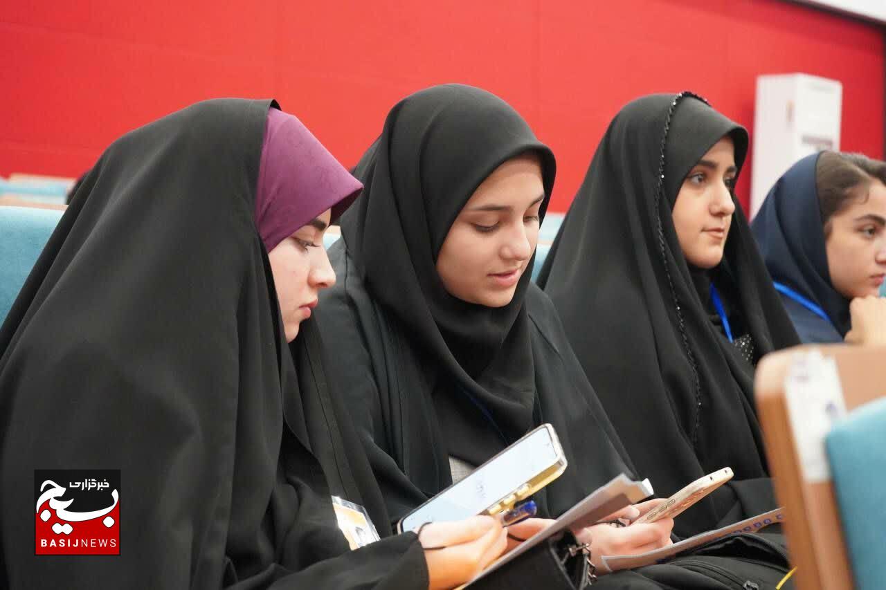 ۳۸۰هزار نفر دانش آموز در لیگ جهاد تبیین استانی در سطح کشور در حال رقابت هستند