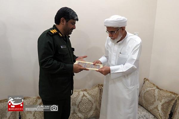 دیدار فرمانده سپاه و امام جمعه اهل سنّت کنگان دیدار فرمانده سپاه و امام جمعه اهل سنّت کنگان