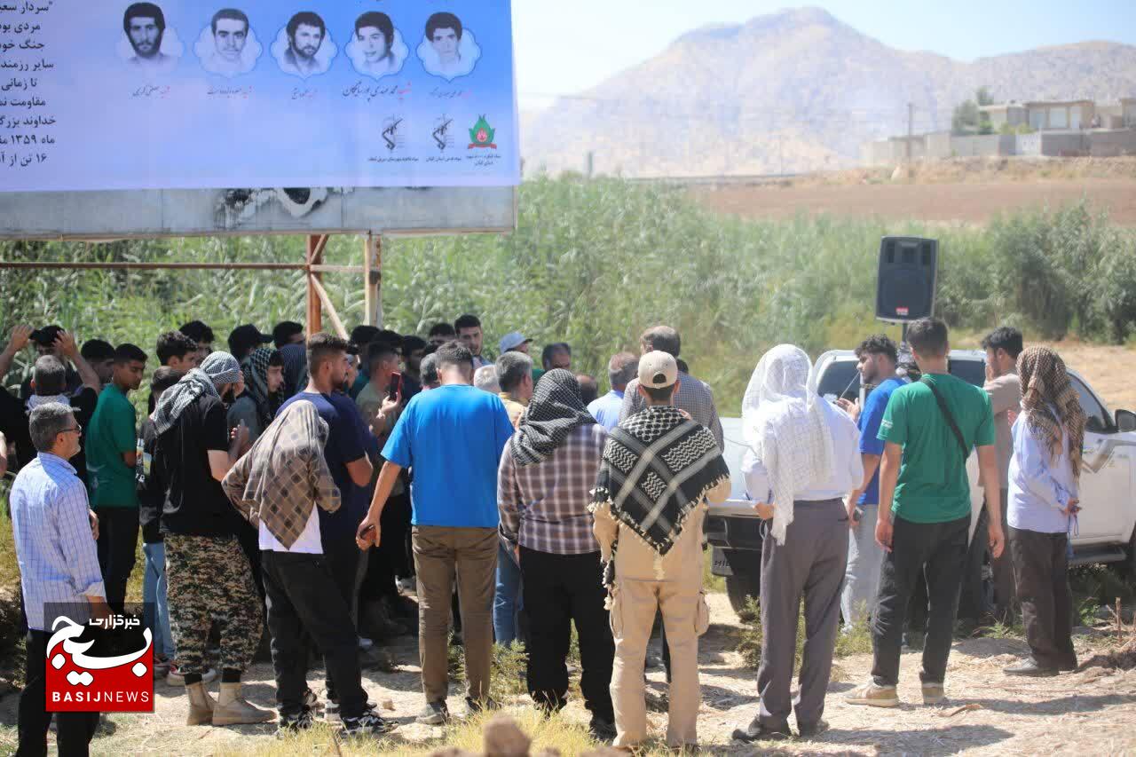بازدید۲۰۰ زائر بسیجی گیلانی از یادمانهای دفاع مقدس در استان کرمانشاه بازدید۲۰۰ زائر بسیجی گیلانی از یادمانهای دفاع مقدس در استان کرمانشاه