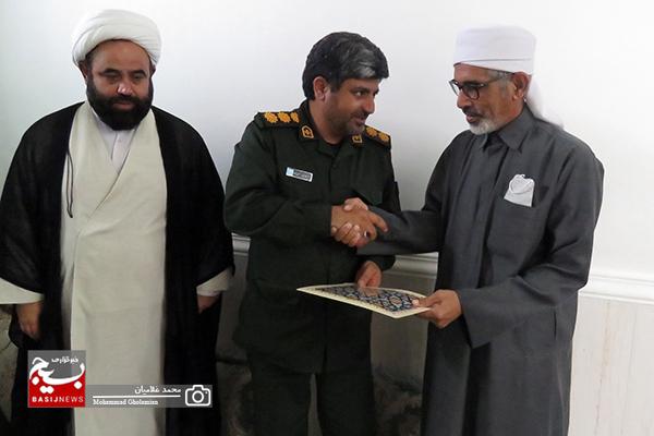 دیدار مسئولان سپاه کنگان با امام جمعه اهل سنّت سیراف دیدار مسئولان سپاه کنگان با امام جمعه اهل سنّت سیراف