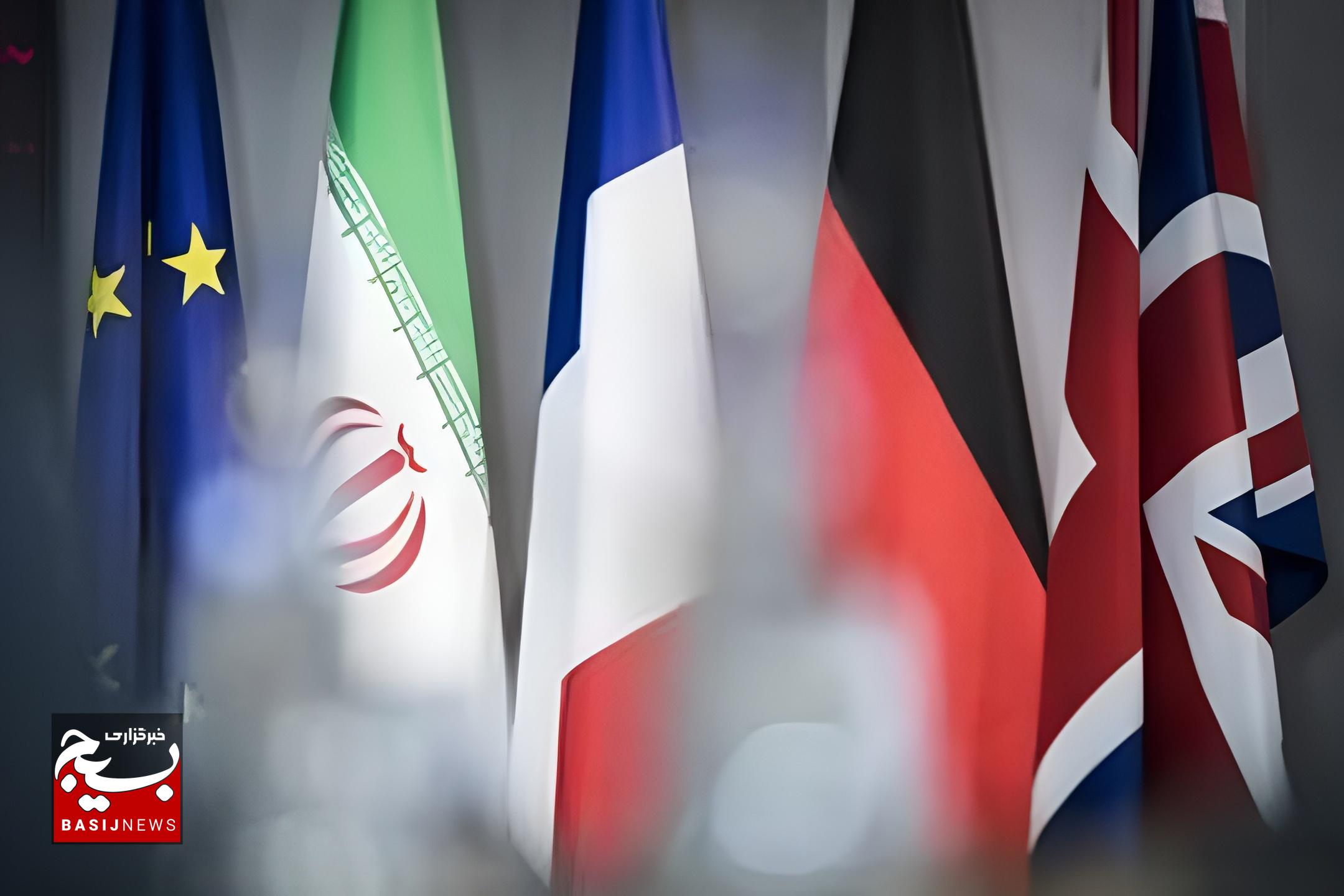 فشردن ماشه با خشاب خالی!