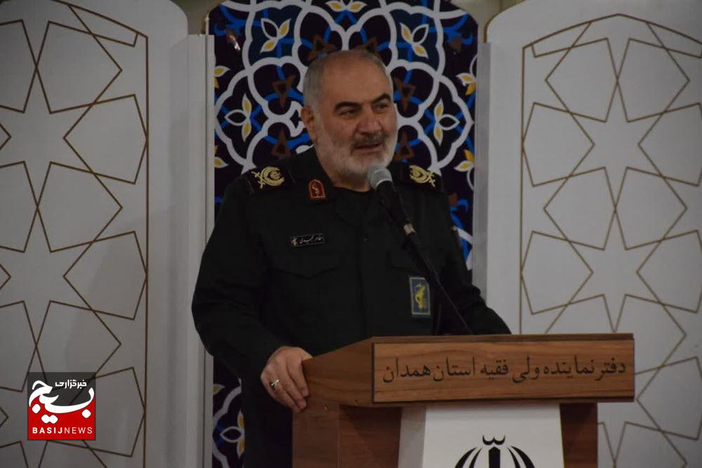 ایستادگی رزمندگان در جنگ ۱۲ روزه یادآور مقاومت رزمندگان دفاع مقدس است
