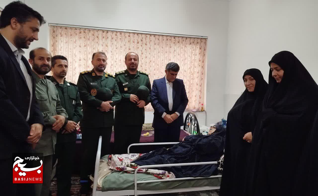 مادران شهدا نماد صبر و استقامت ملت ایران هستند