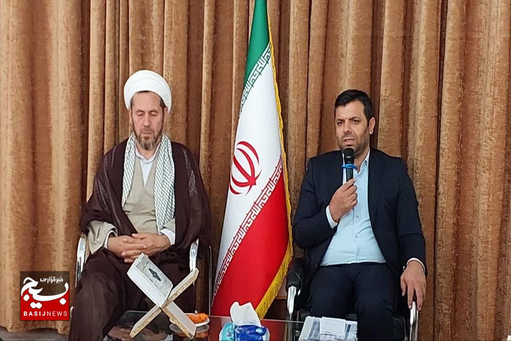مردمداری، ساده‌زیستی و صداقت رمز ماندگاری شهیدان رجایی و باهنر