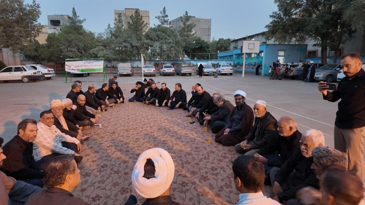 پیوند خدمت عاشقانه جبهه تولید با دل زائران پیاده رضوی پیوند خدمت عاشقانه جبهه تولید با دل زائران پیاده رضوی