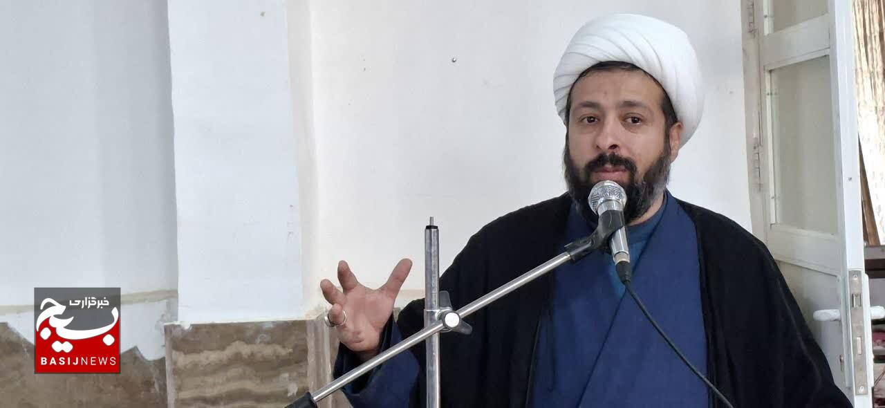 امامجمعه تربتجام: خانواده شهدا الگوی جامعه در جنگ فرهنگی و رسانهای هستند امامجمعه تربتجام: خانواده شهدا الگوی جامعه در جنگ فرهنگی و رسانهای هستند