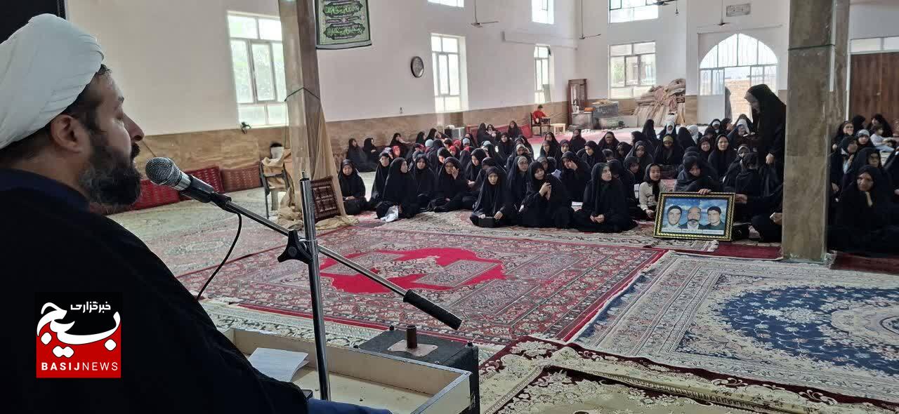 امامجمعه تربتجام: خانواده شهدا الگوی جامعه در جنگ فرهنگی و رسانهای هستند امامجمعه تربتجام: خانواده شهدا الگوی جامعه در جنگ فرهنگی و رسانهای هستند