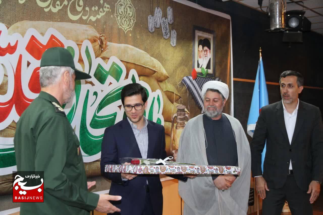 “یاد یاران” در صنعت نفت: تجلیل از سردار فضلی و رزمندگان دفاع مقدس در چهل و پنجمین سالگرد هفته مقاومت “یاد یاران” در صنعت نفت: تجلیل از سردار فضلی و رزمندگان دفاع مقدس در چهل و پنجمین سالگرد هفته مقاومت