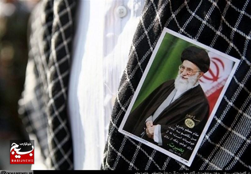 بسیج دانشجویی حلقه میانی بین دانشگاه و جامعه است