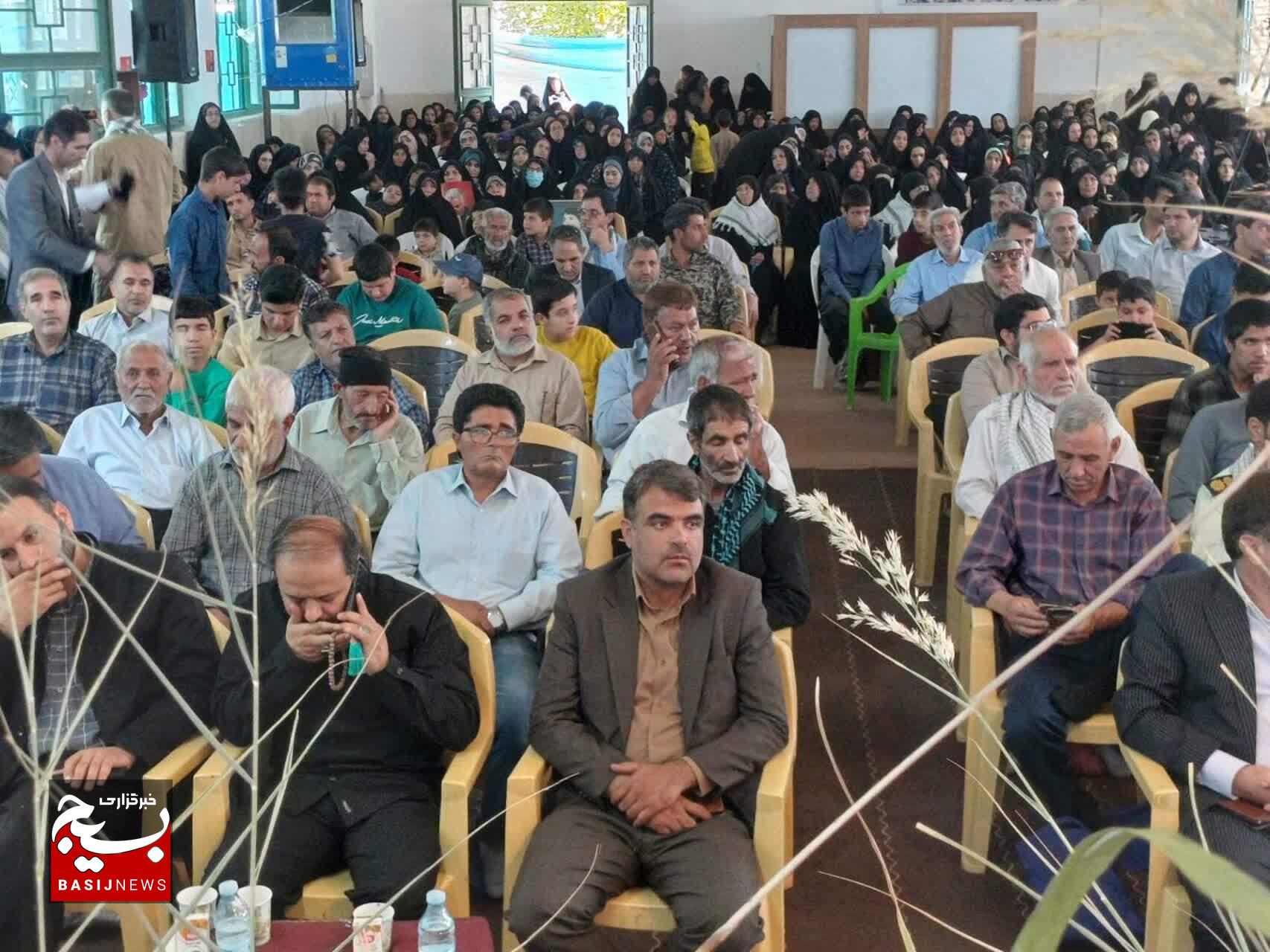 برگزاری یادواره شهدای گلینوئیه شهرستان رابر