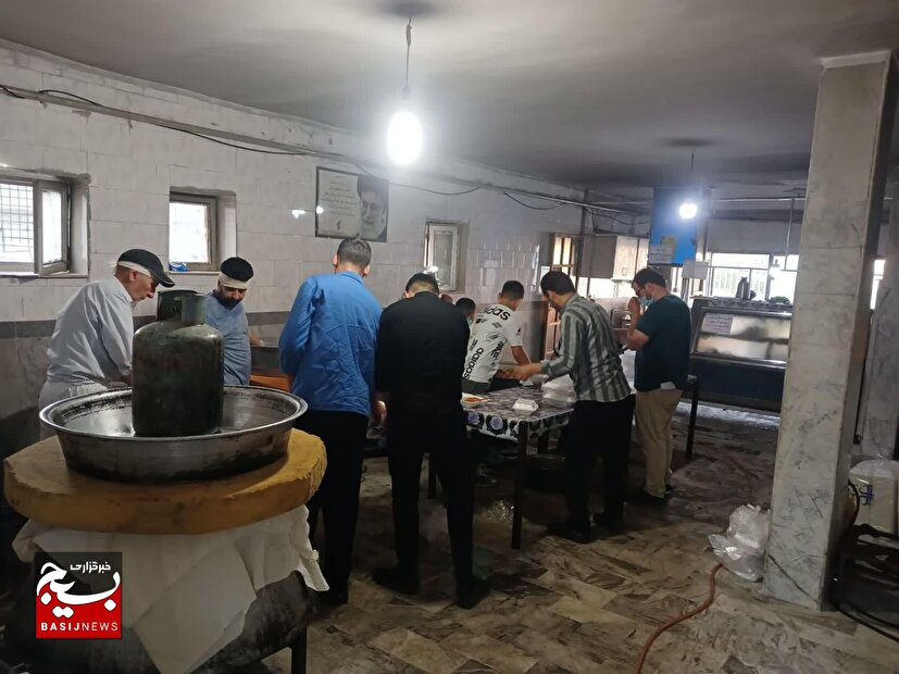 لبخند رضایت محرومان شیرینی کار جهادی است