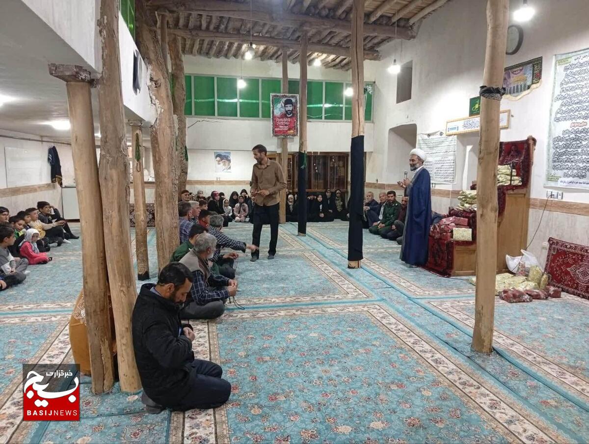 تجلیل از چهره های قرآنی روستای دشتک شهرستان آوج 
