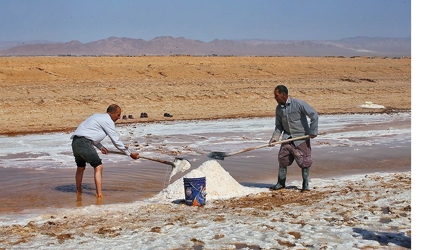 برداشت سنتی نمک در خراسان شمالی