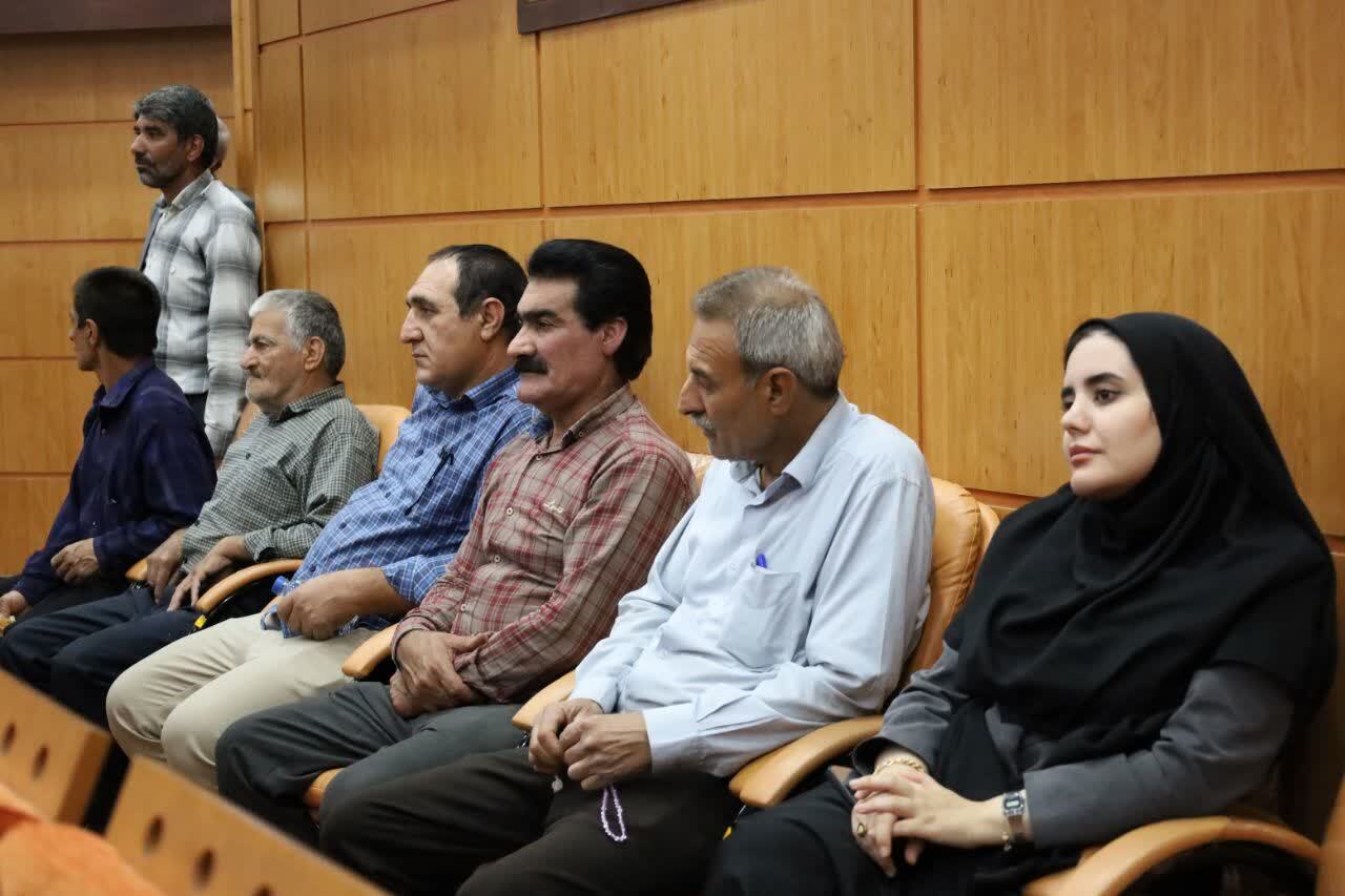 تجلیل از آزادگان دانشگاه علوم پزشکی یاسوج تجلیل از آزادگان دانشگاه علوم پزشکی یاسوج