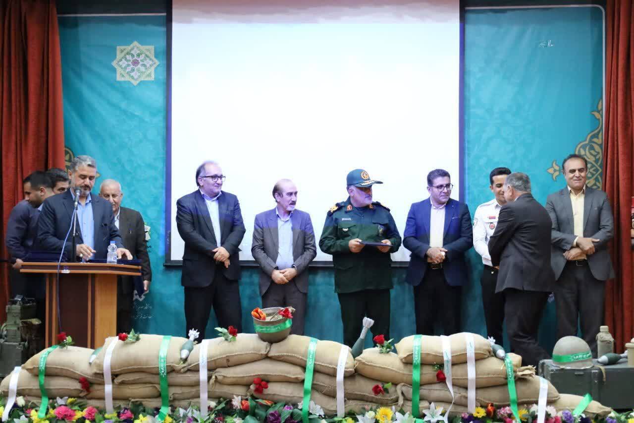 تجلیل از آزادگان دانشگاه علوم پزشکی یاسوج تجلیل از آزادگان دانشگاه علوم پزشکی یاسوج