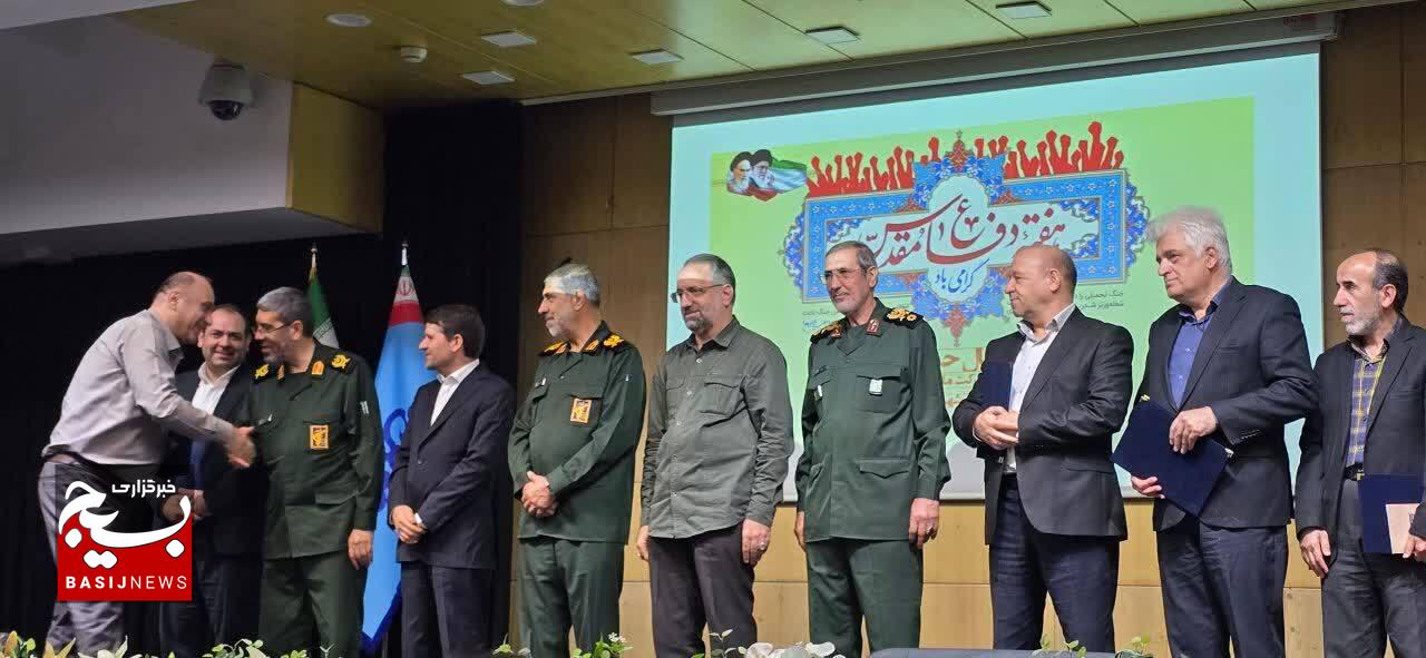 تجلیل از ایثارگران و گرامیداشت هفته دفاع مقدس در شرکت ملی صنایع پتروشیمی؛ از حضور سرداران تا فضاسازی حماسی