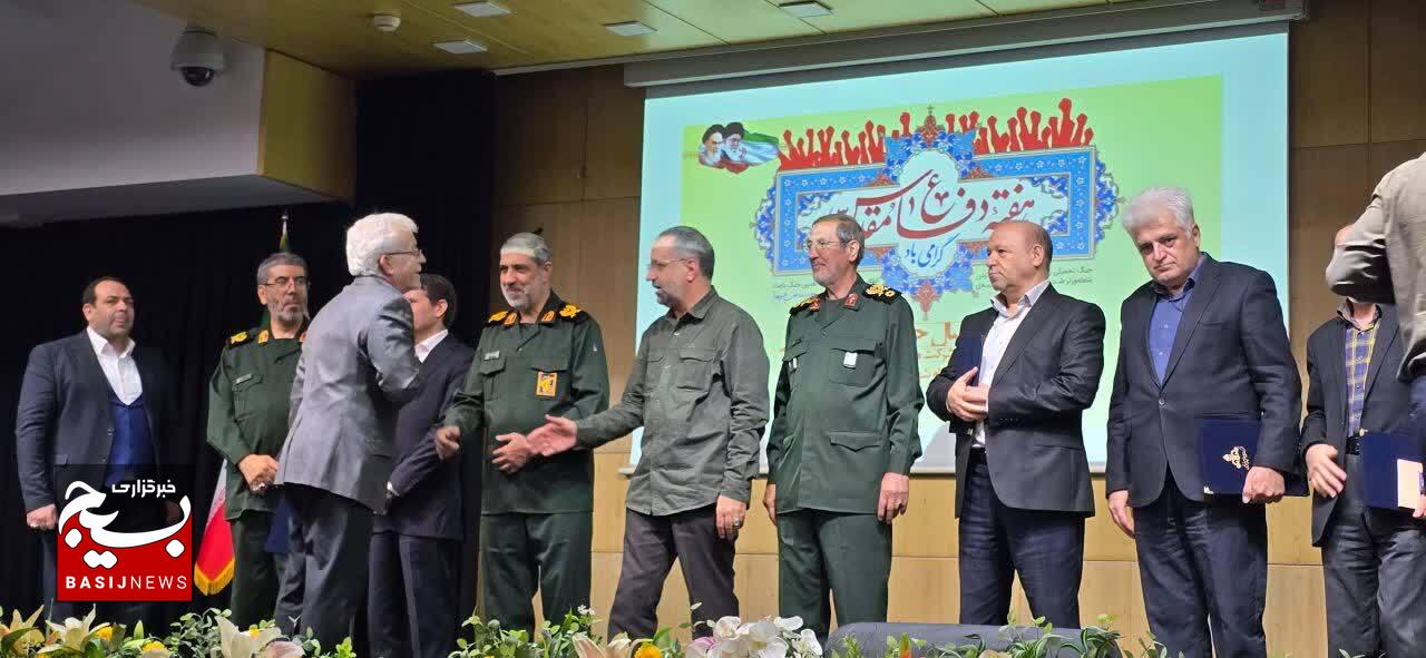 تجلیل از ایثارگران و گرامیداشت هفته دفاع مقدس در شرکت ملی صنایع پتروشیمی؛ از حضور سرداران تا فضاسازی حماسی