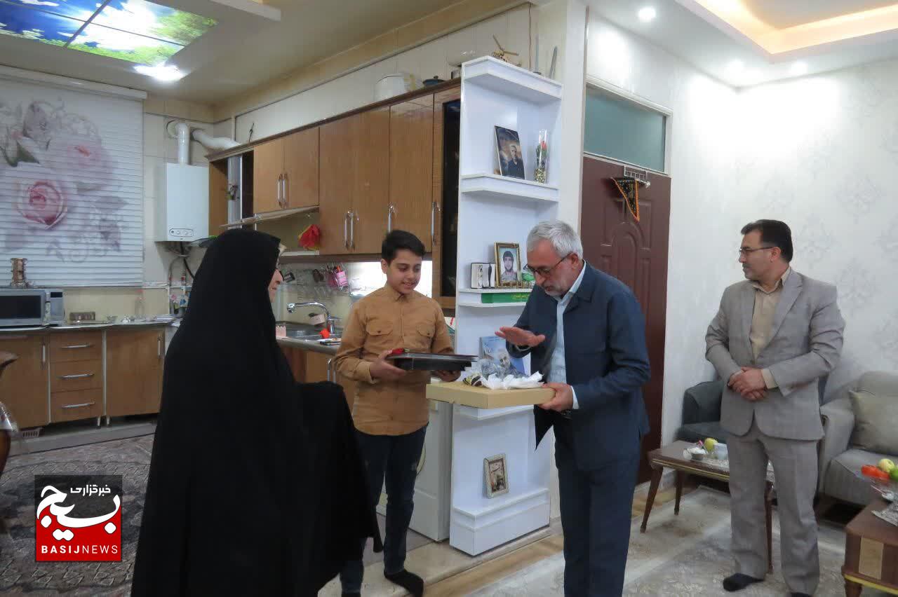 دیدار و دلجویی از خانواده شهید جاویدالاثر، فیض الله خدابنده لو دیدار و دلجویی از خانواده شهید جاویدالاثر، فیض الله خدابنده لو