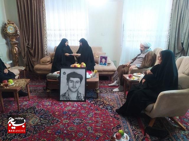 دیدار از خانواده شهید جمشید ایزدی انجام شد