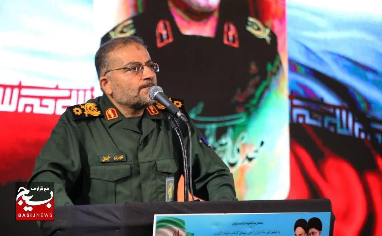 سردار سلیمانی: طوفانالاقصی فلسطین را به مسئله اصلی جهان تبدیل کرد سردار سلیمانی: طوفانالاقصی فلسطین را به مسئله اصلی جهان تبدیل کرد