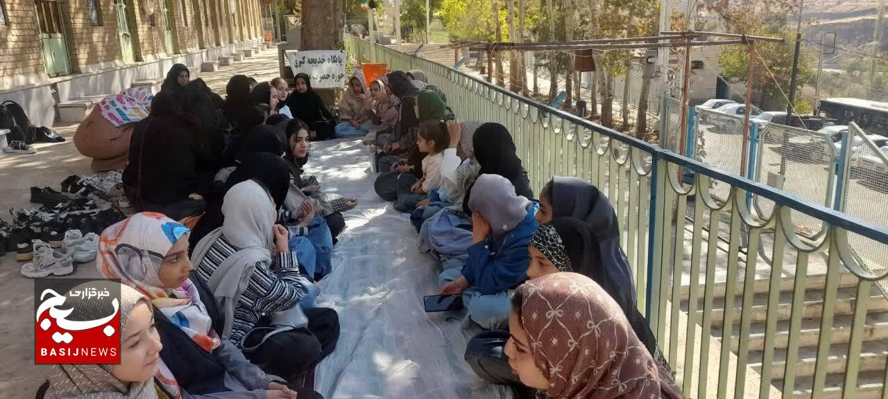 خاطرات شیرین معنوی نوجوانان پایگاه بسیج خدیجه کبری(س) در اردوی باراجین خاطرات شیرین معنوی نوجوانان پایگاه بسیج خدیجه کبری(س) در اردوی باراجین