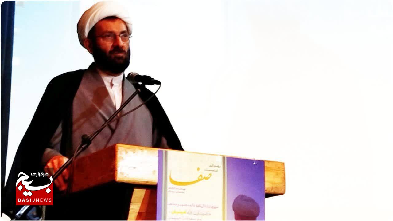 «صفا» سلوک زندگی عالمی بیادعا را به تصویر کشید «صفا» سلوک زندگی عالمی بیادعا را به تصویر کشید